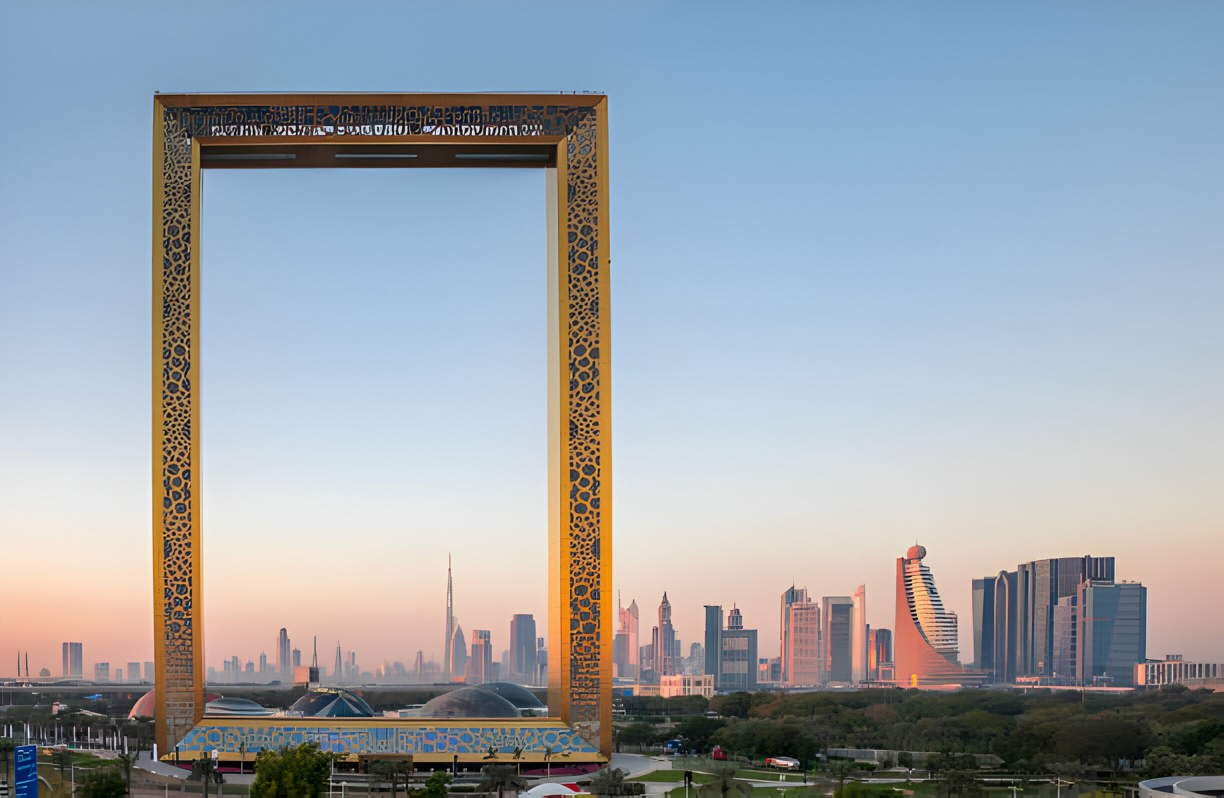 Honeymoon in Dubai with FREE Dubai Frame Tickets